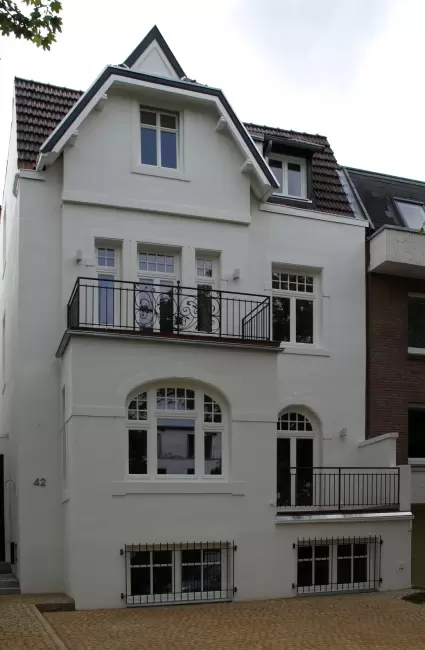  310 Straßenansicht.JPG